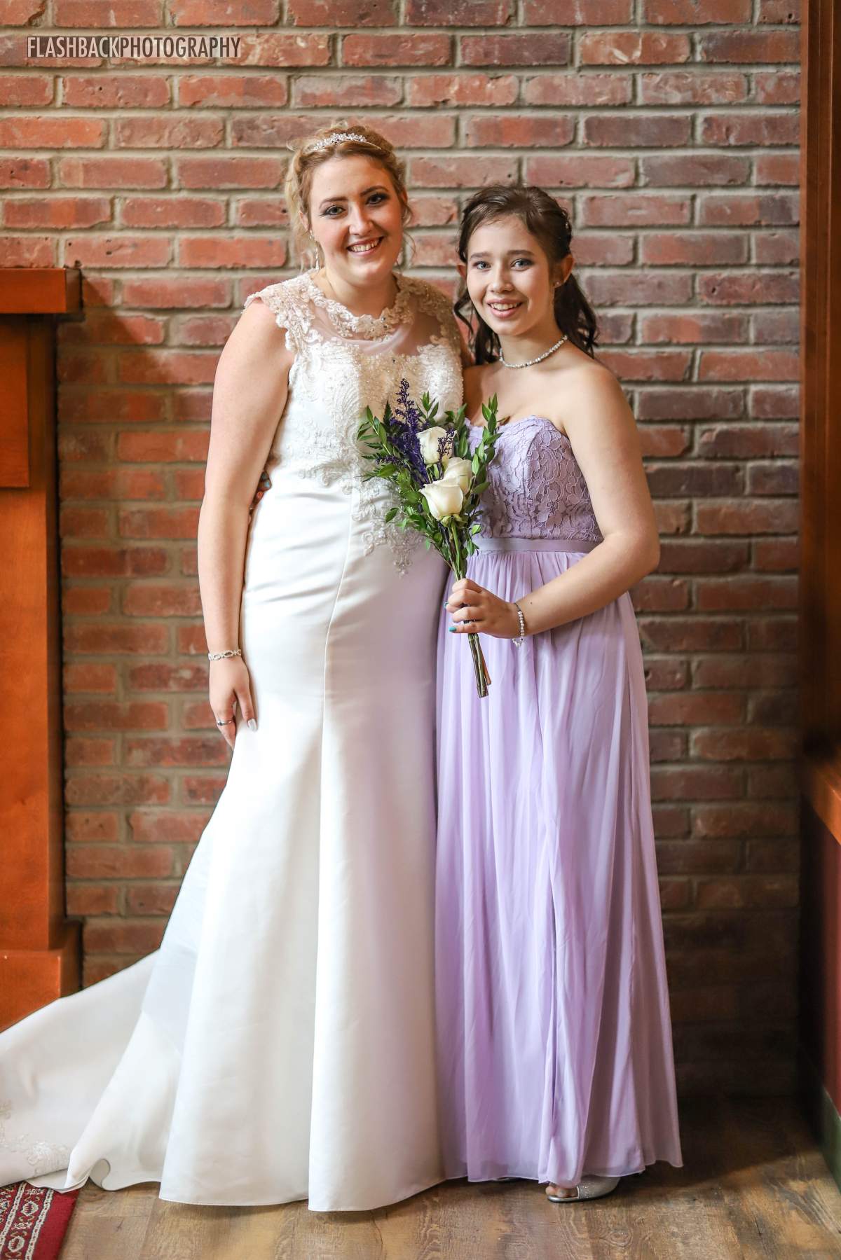 Lexie Bale and her niece who has POTS at her wedding.