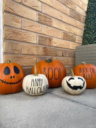 stickers to go on pumpkins with scary and funny faces