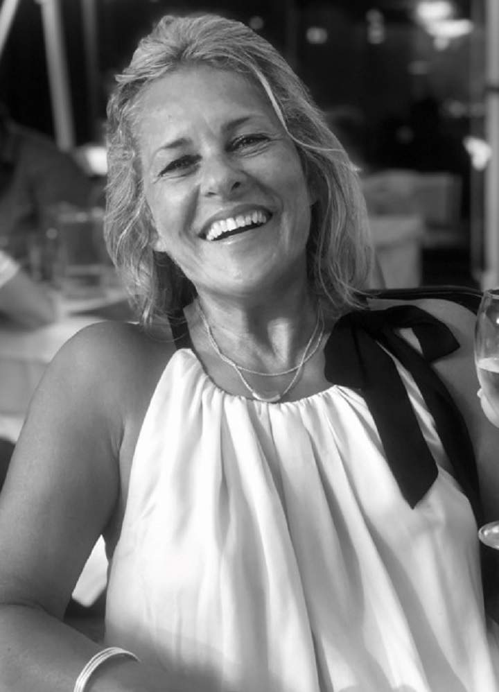 Ana Paula Kitterhing De Sousa, 57.