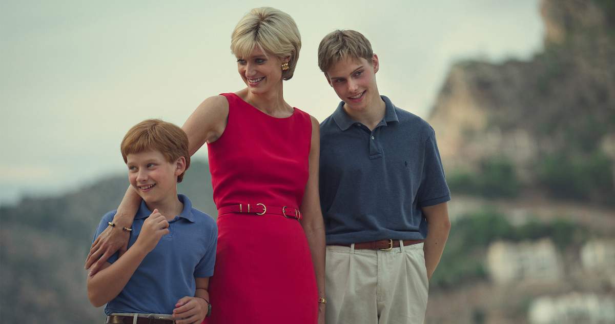 Elizabeth Debicki will reprise her role as Princess Diana for the final season of 'The Crown.'