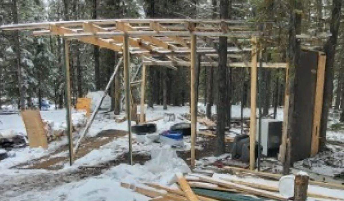Okanagan Forest Task Force pulls garbage, attempted encampment from backcountry - image