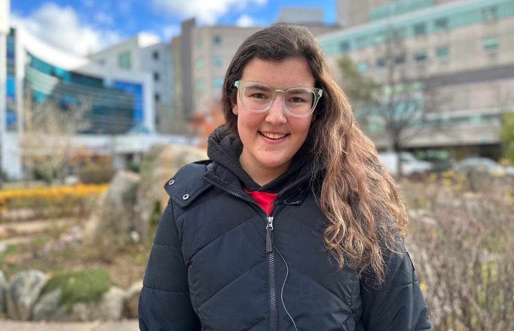 Jenna Kedy was diagnosed with juvenile arthritis at age 11. Now she’s making the transition from pediatric to adult care.
