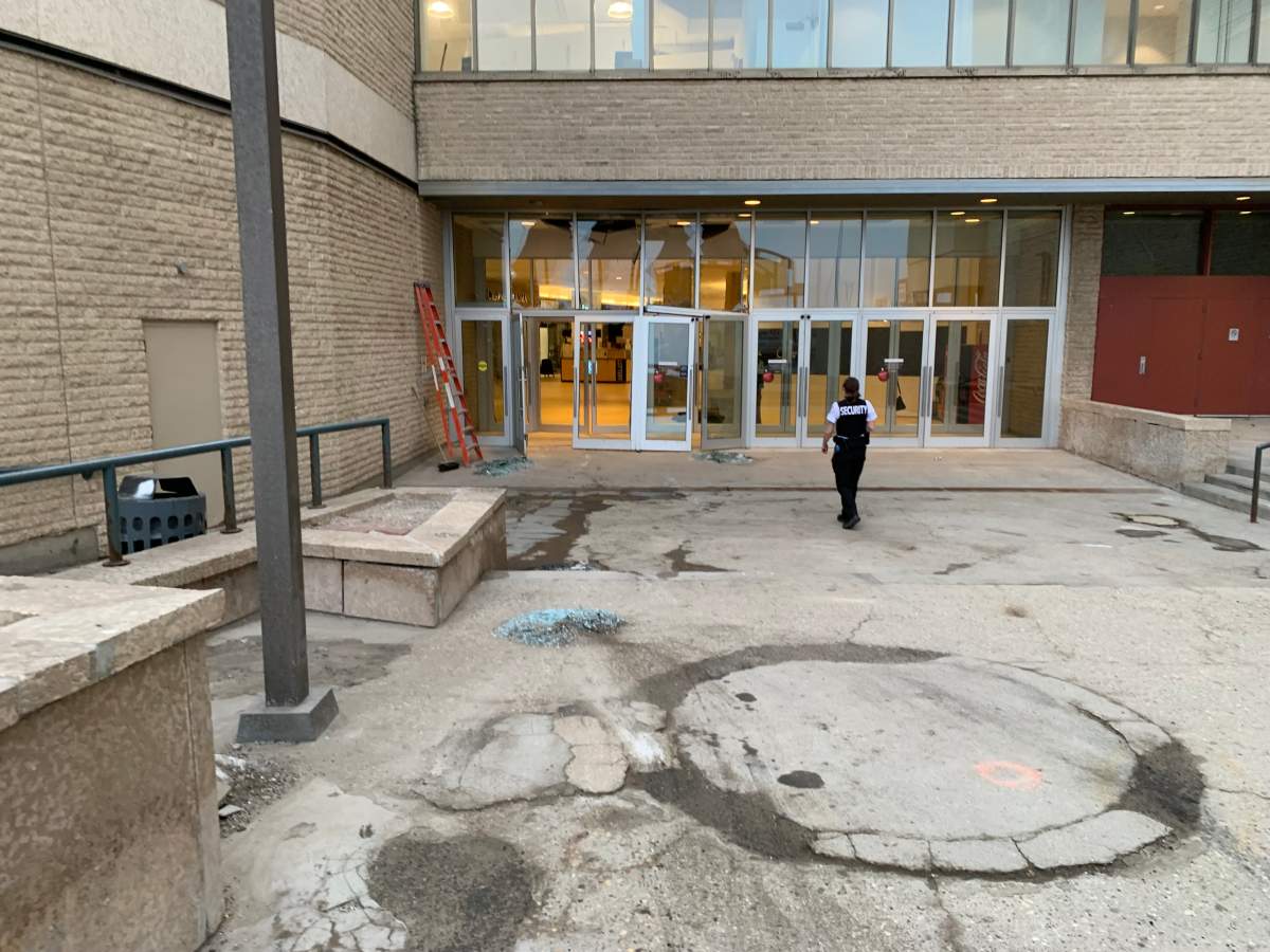 Stolen taxi rams businesses, drives through Cornwall Centre: Regina police - image