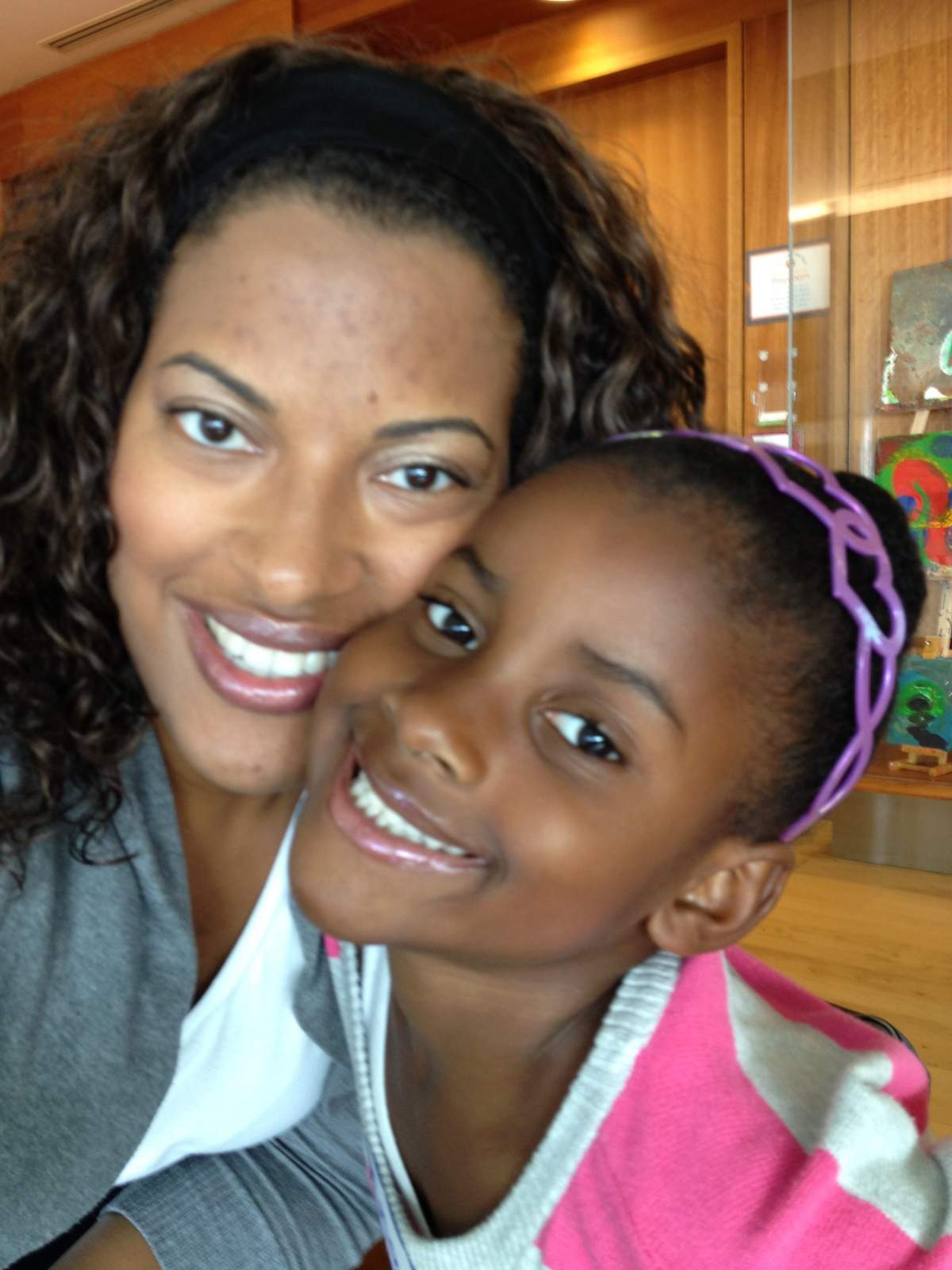 Sherylee (L) and Sheriauna (R)