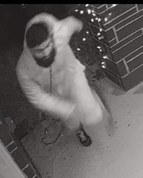 Additional image of the outstanding suspect.