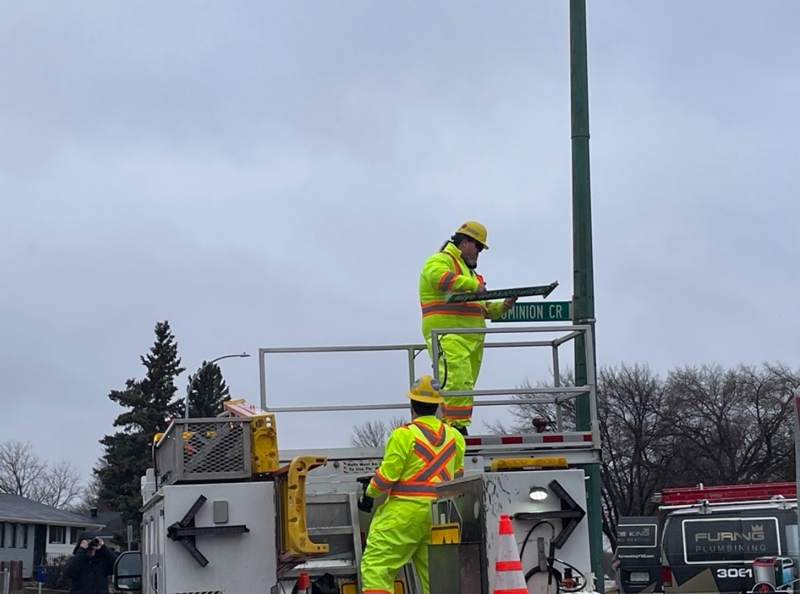 The first miyo-wâhkôhtowin Road sign was put up in Saskatoon after the decision to change the road name for the former John A. Macdonald Road.