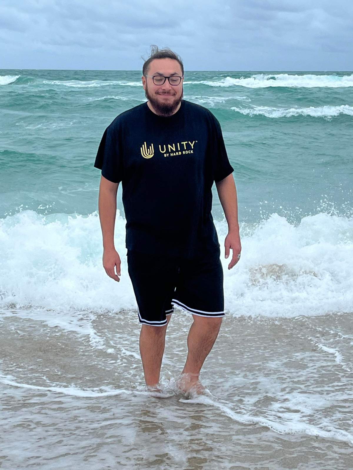 Buffalo Bills’ fan from Ontario shot and killed after Dolphins game in Miami: police - image