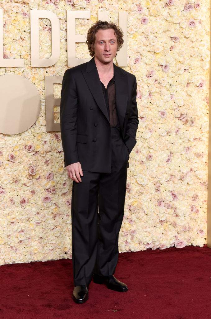 Jeremy Allen White attends the 81st Annual Golden Globe Awards at The Beverly Hilton on January 07, 2024 in Beverly Hills, California.