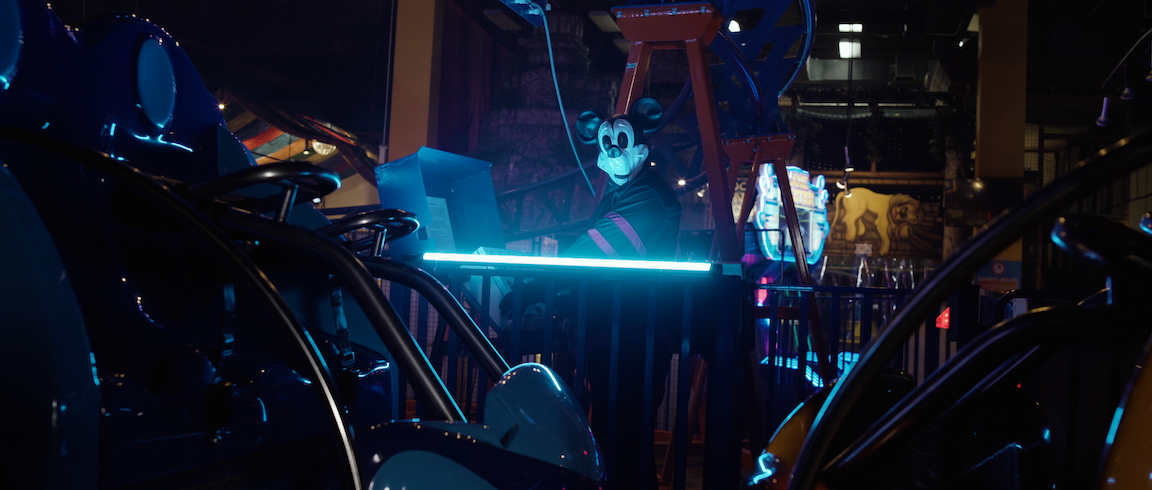 The film takes place in an amusement arcade during a birthday party gone awry.