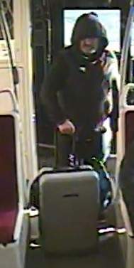 Police looking for man who allegedly assaulted TTC operator on streetcar - image
