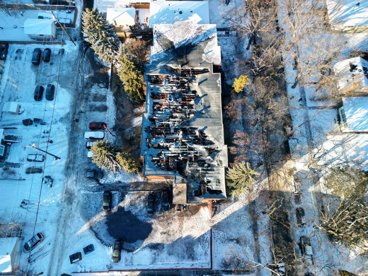 An aerial photo show fire damage to an apartment building in south Edmonton.