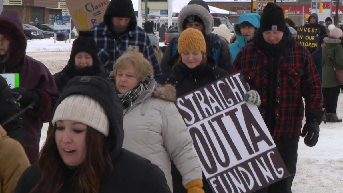 Parents, teachers and students braved the cold in Saskatoon to support the teachers’ strike.
