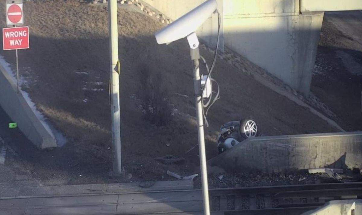 Calgary police said a crash has shut down eastbound Memorial Drive at St. George's Drive on Wednesday morning. It appeared that Deerfoot Trail was also impacted in the area of the crash but police did not mention any traffic disruptions there.
