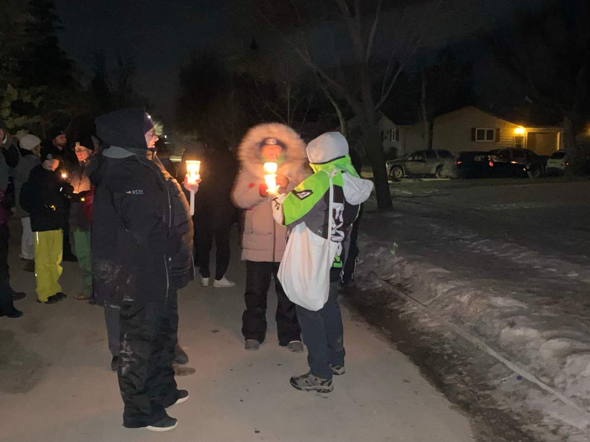 Community members hold vigil to remember Manitoba family killed - image