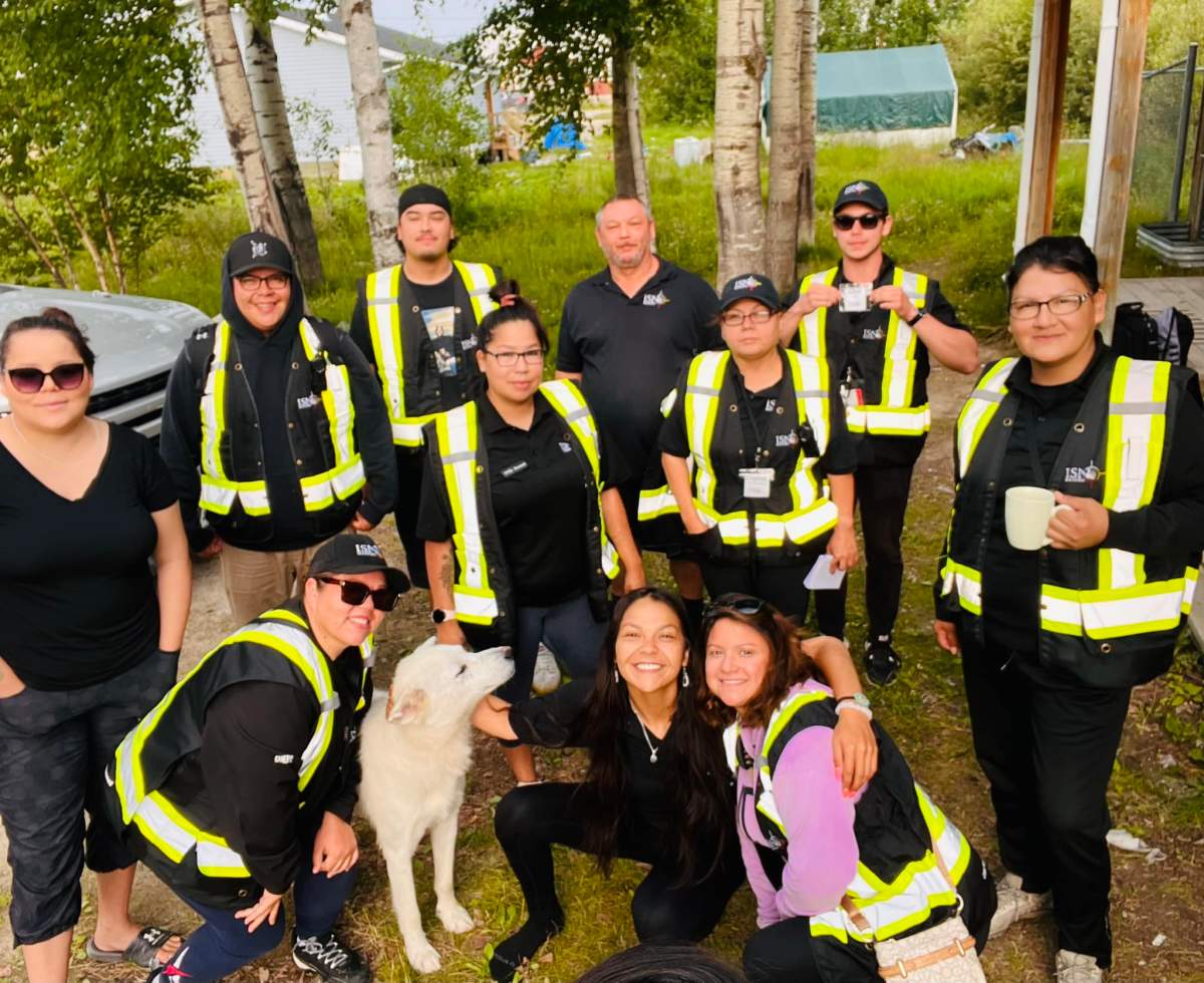 Missanabie Cree First Nation ISN Maskwa’sIndigenous Emergency Operations Centre team members.