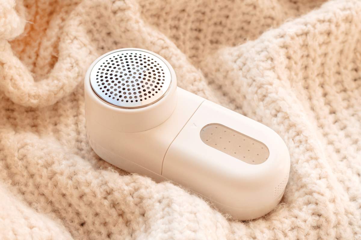 electric fabric shaver for clothes