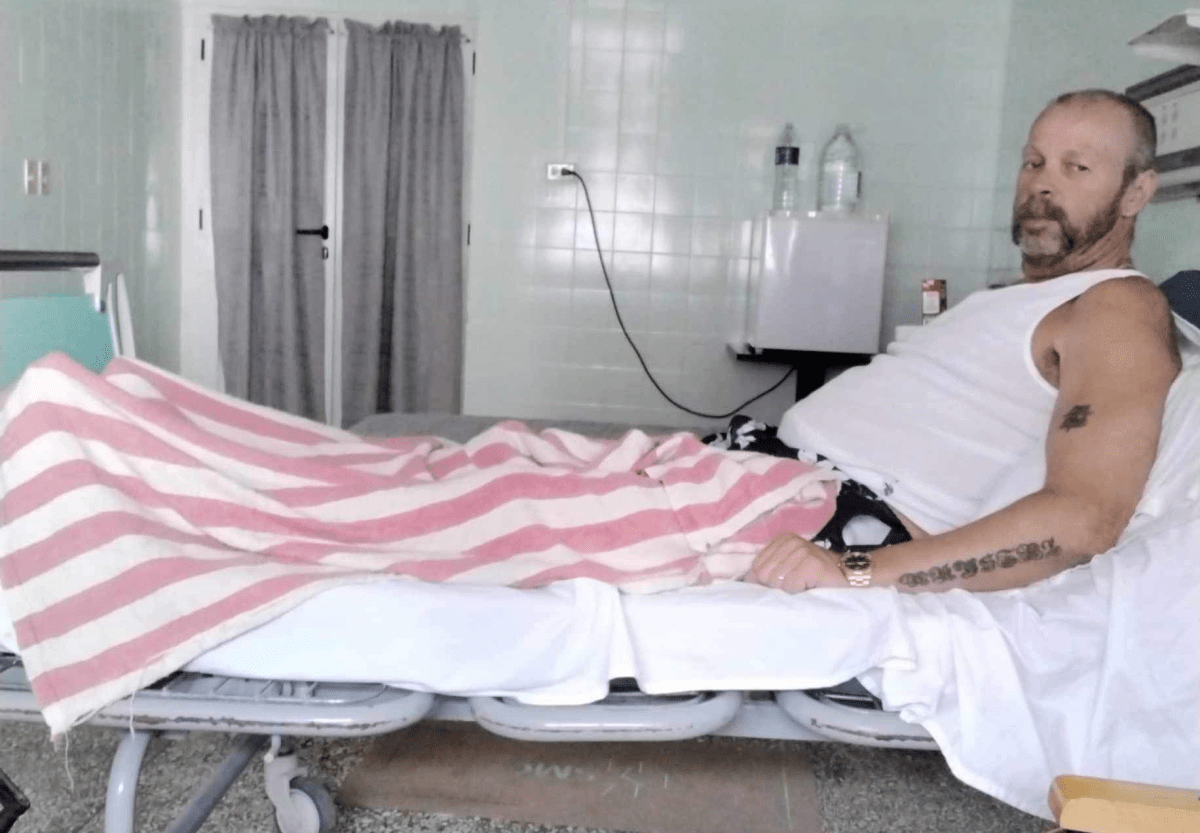 Murray Balser broke his femur in Cuba and had to spend more than a week in a Cuban hospital after not being able to get a bed in Nova Scotia.