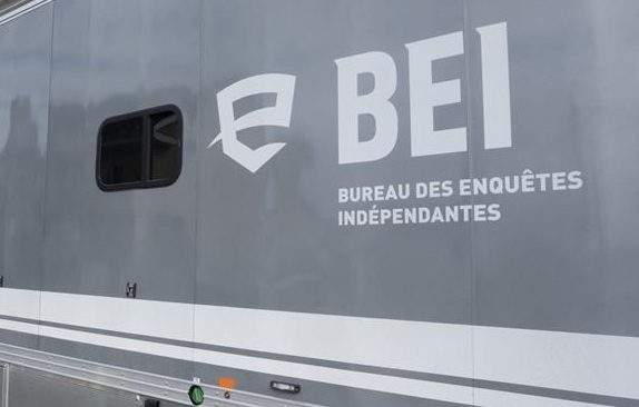 Quebec's highest court says municipal officers have the right to remain silent during investigations by the independent police watchdog. A BEI truck, Quebec’s independent police bureau, is seen as investigators examine the scene in Louiseville, Que., Tuesday, March 28, 2023. THE CANADIAN PRESS/Ryan Remiorz.