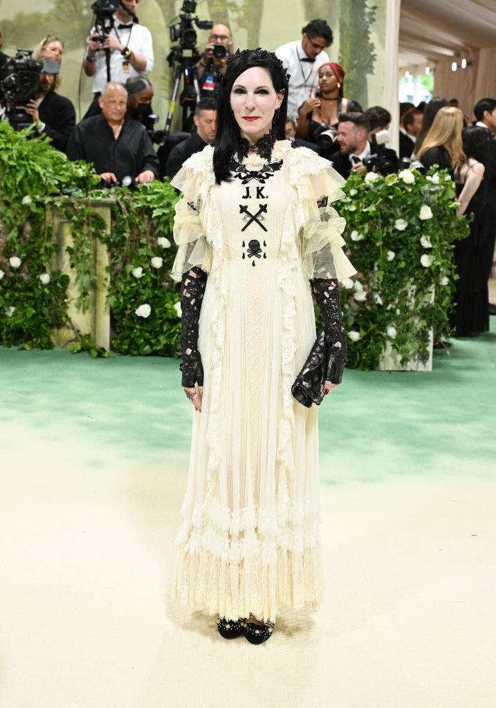 Jill Kargman at the 2024 Met Gala: "Sleeping Beauties: Reawakening Fashion" held at The Metropolitan Museum of Art on May 6, 2024 in New York City.