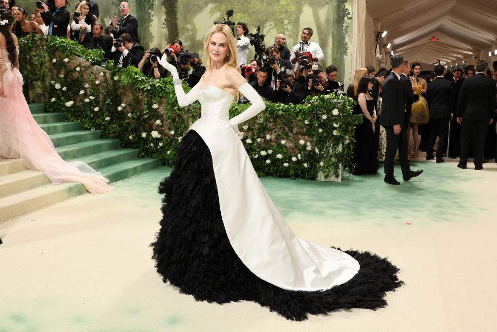 Nicole Kidman attends The 2024 Met Gala Celebrating "Sleeping Beauties: Reawakening Fashion" at The Metropolitan Museum of Art on May 06, 2024 in New York City.