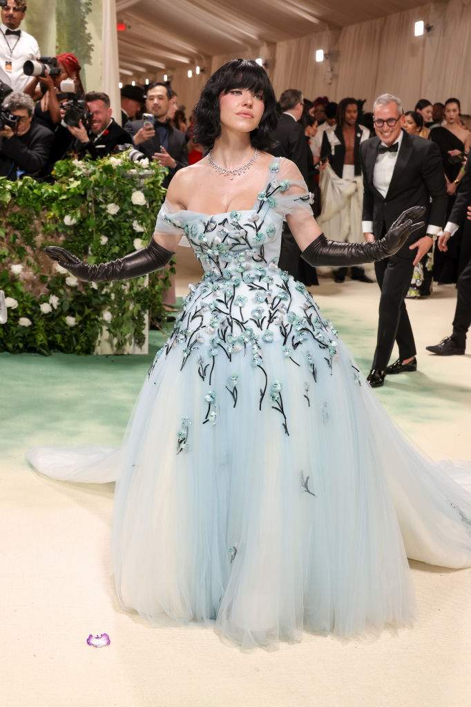Sydney Sweeney attends The 2024 Met Gala Celebrating "Sleeping Beauties: Reawakening Fashion" at The Metropolitan Museum of Art on May 06, 2024 in New York City.