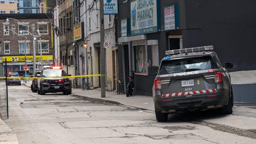 Toronto police responded to reports of a seriously injured man near Shuter Street and Dalhousie Street Sunday morning.