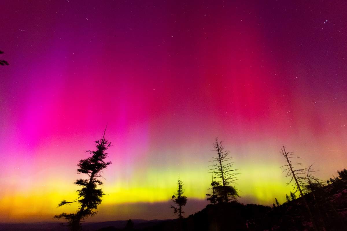 aurora-solar-storm-