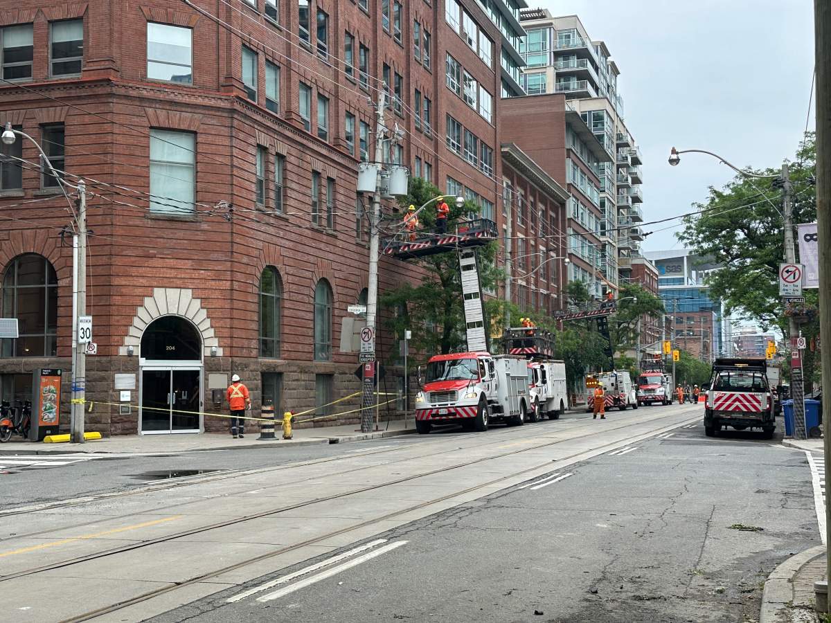 Downtown Toronto roadway still closed following streetcar derailment - image