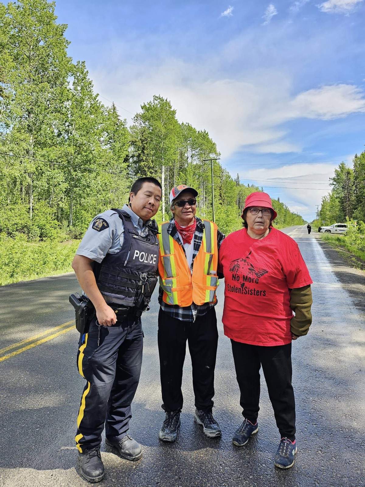 Along the way, Clarence Abraham meets many people from different communities who then provide support, and sometimes food, for his journey.