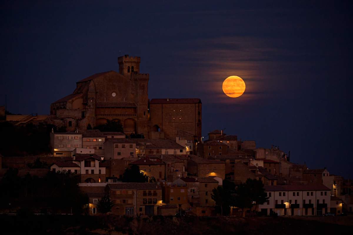 Super Blue Moon