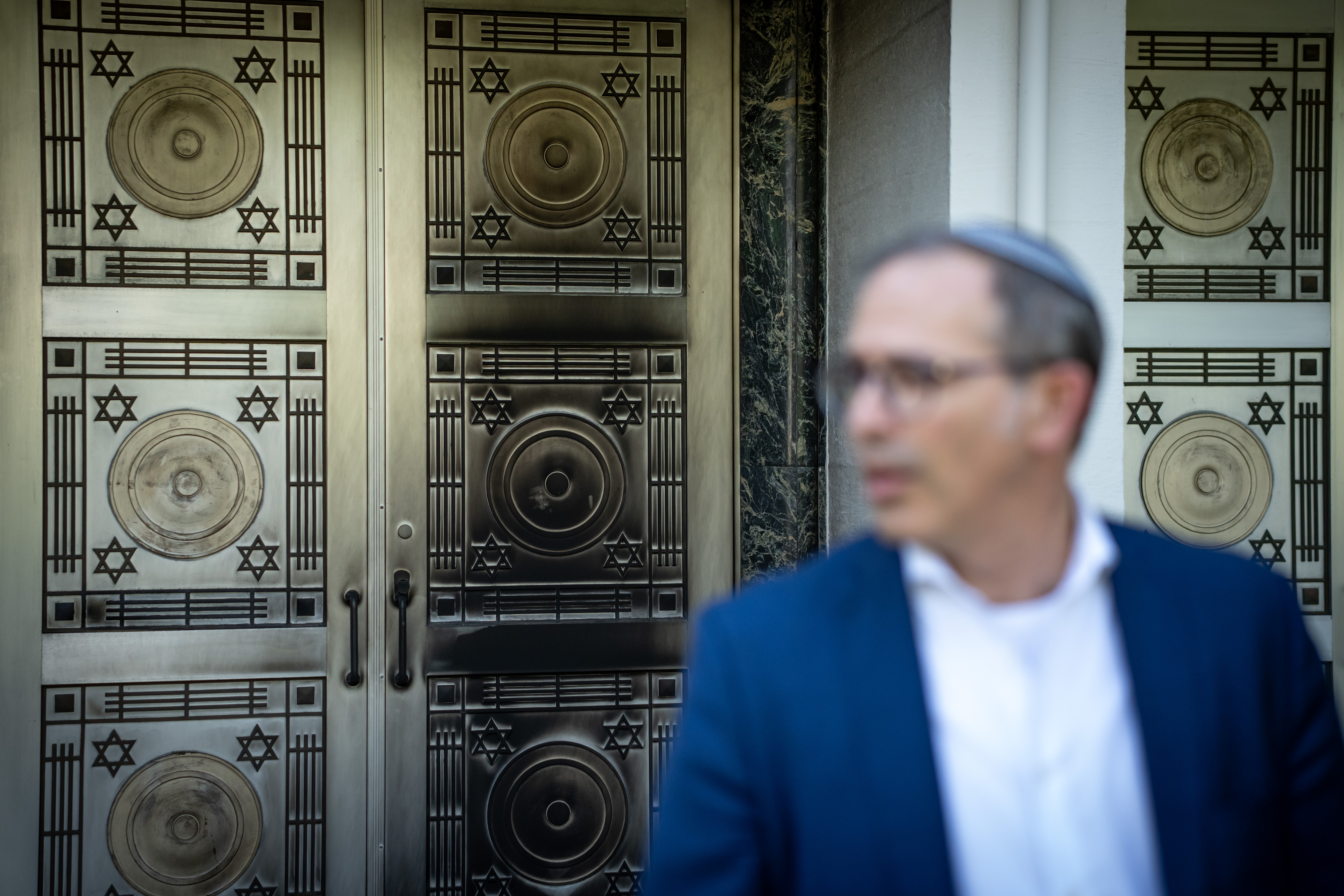 Rabbi Andrew Rosenblatt at Schara Tzedeck synagogue, Vancouver, B.C., on May. 31, 2024. The Jewish Federation of Greater Vancouver said an “incendiary device” was thrown at the synagogue doors. THE CANADIAN PRESS/Ethan Cairns