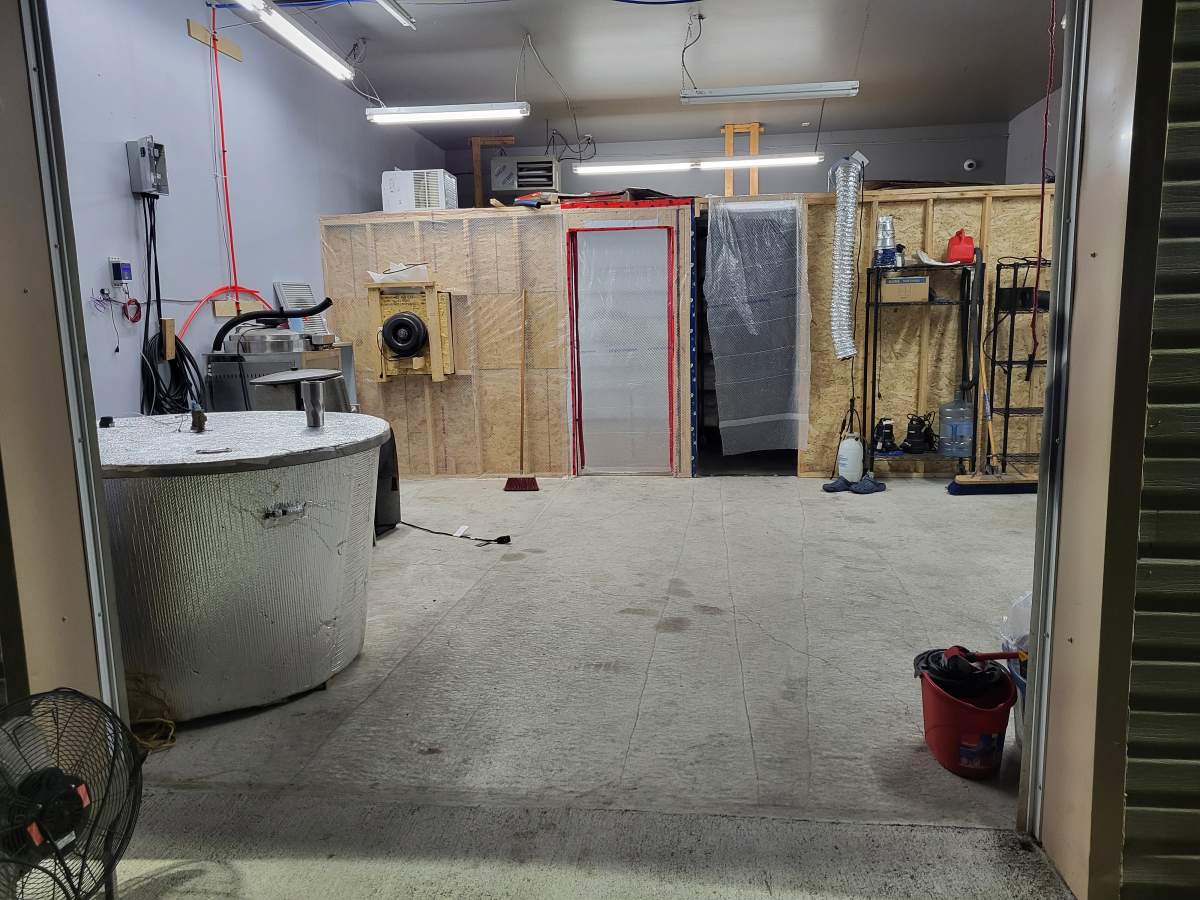 Image of the lab.