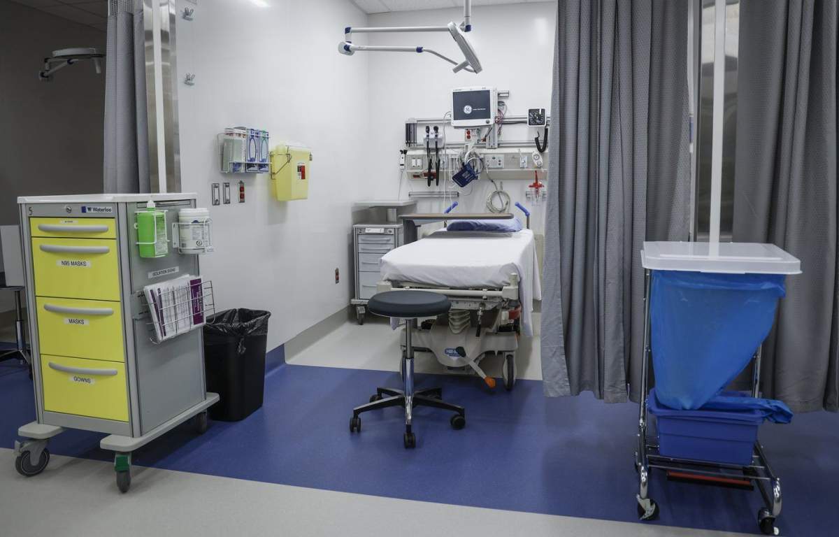 A treatment room in the emergency department at Peter Lougheed hospital is pictured in, Calgary, Alta., Tuesday, Aug. 22, 2023.