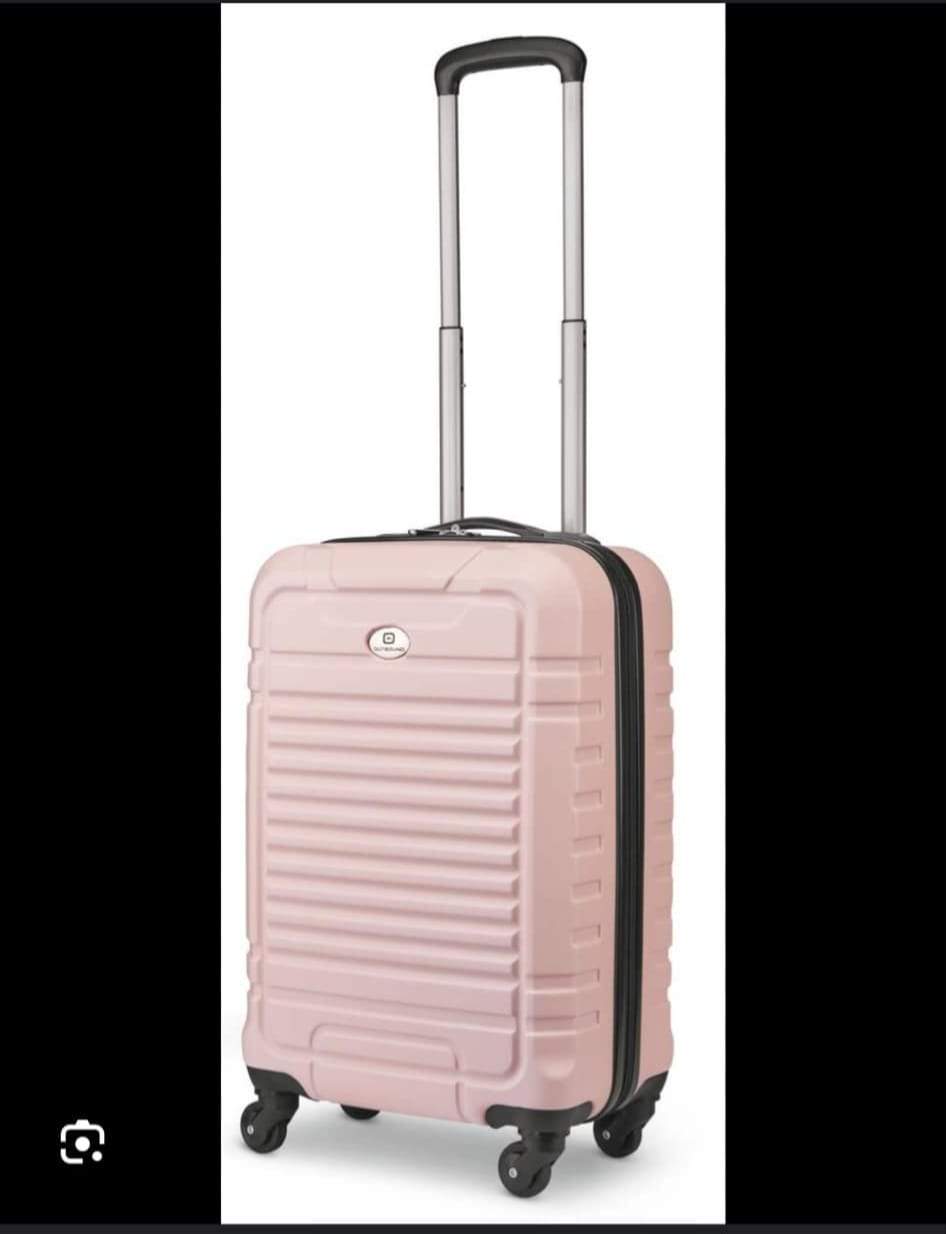 An image of the suitcase that was stolen.