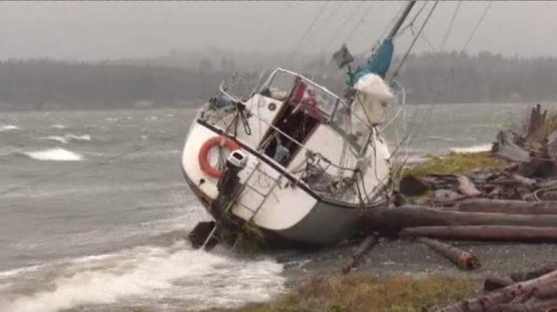 A sailboat crashed up on the rocks in Courtenay during the strong storm.