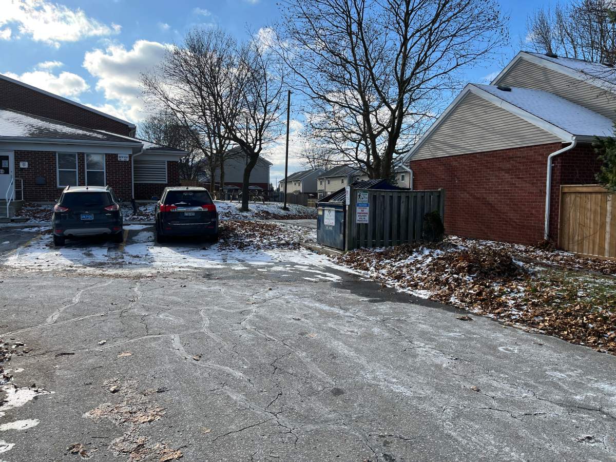 Murder investigation on Highview Drive in St. Thomas Ontario.
