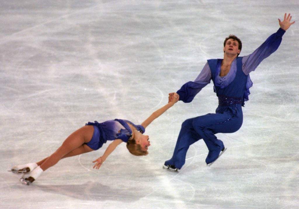 Evgenia Shishkova and Vadim Naumov perform at the 1995 world figure skating championships in Birmingham, England.