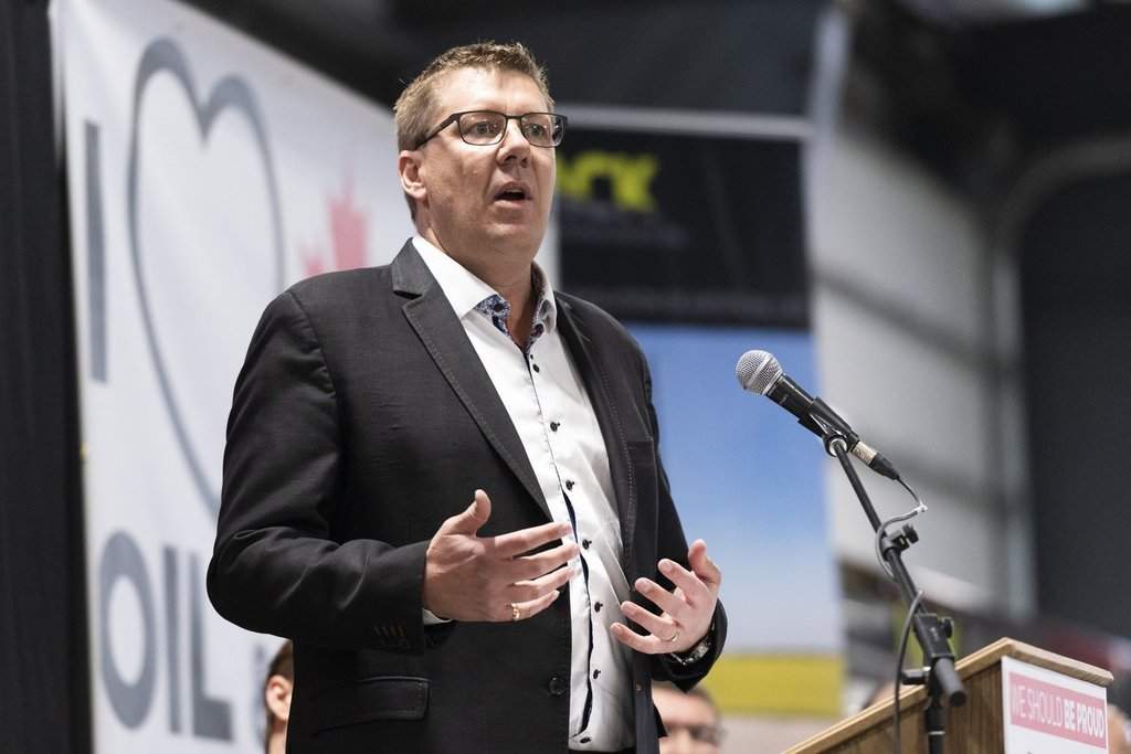 Saskatchewan Premier Scott Moe says beware of scammers using his face to sell cryptocurrency. Moe says his photo is being used to promote cryptocurrency scams.