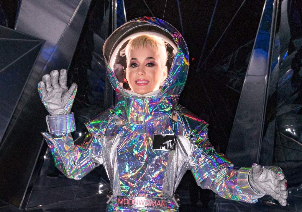 Katy Perry backstage during the 2017 MTV Video Music Awards at The Forum on August 27, 2017 in Inglewood, California.