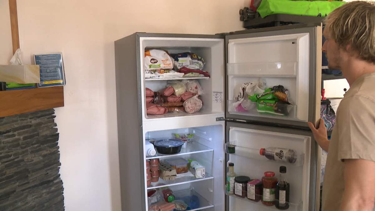 Frustrated and in need of a fridge while he was still in a dispute with Rona, Jovanovic ended up a new one from a different retailer.
