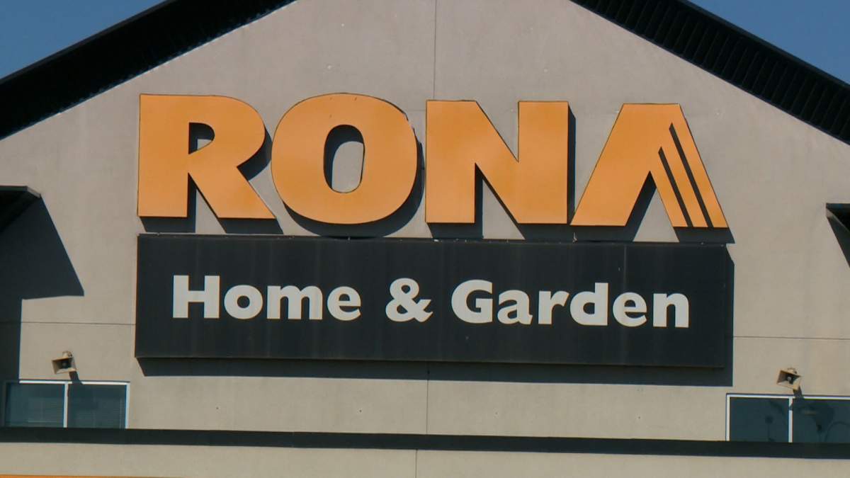 When Jovanovic took the fridge back to Rona, he said the manager told him he couldn't replace it, even though it wasn't the fridge he was supposed to be getting.