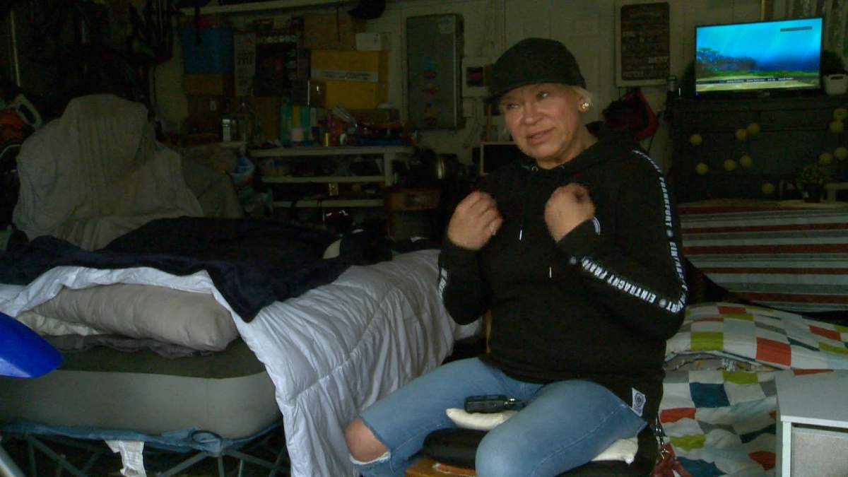 Regan Burns describes how she and her two kids scrambled to escape from the white flames and black smoke when the family's ebike caught fire.