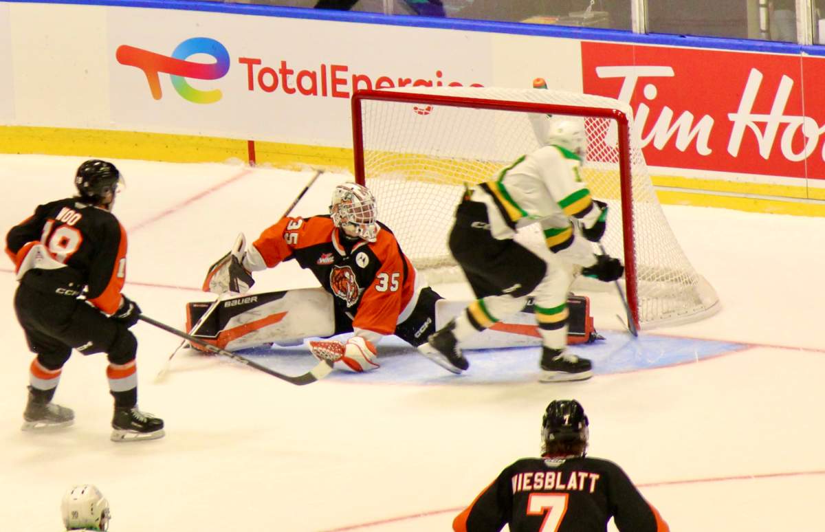 Jacob Julien of the London Knights scores the first goal of the Memorial Cup final ina 4-1 Knights victory over th Medicine Hat Tigers on June 1, 2025.