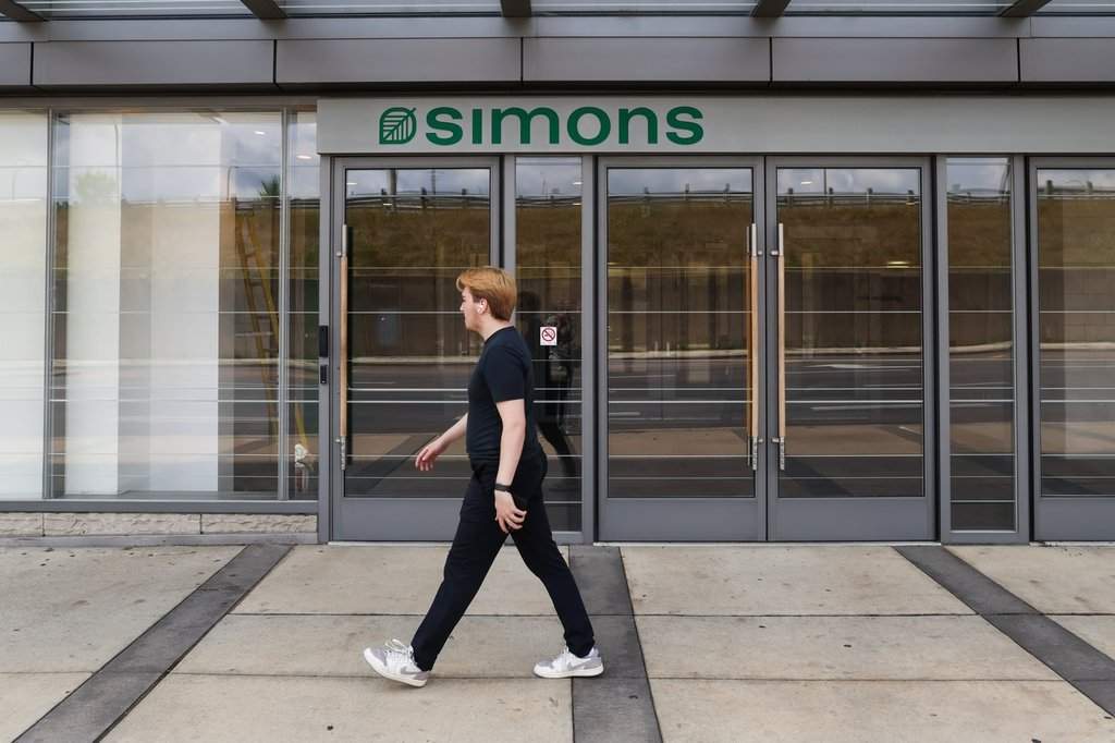 Simons new location is seen at Yorkdale Mall in Toronto, Wednesday, Aug. 13, 2025. THE CANADIAN PRESS/Cole Burston.