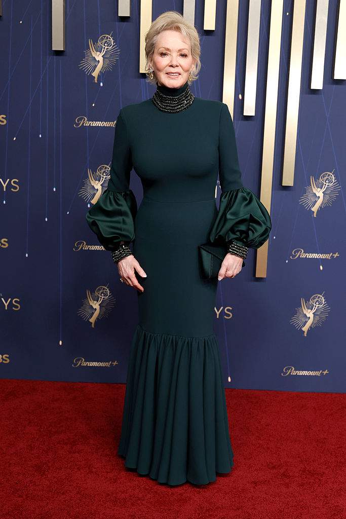 2025 Emmy Awards: The most dazzling red carpet looks from TV’s biggest night - image