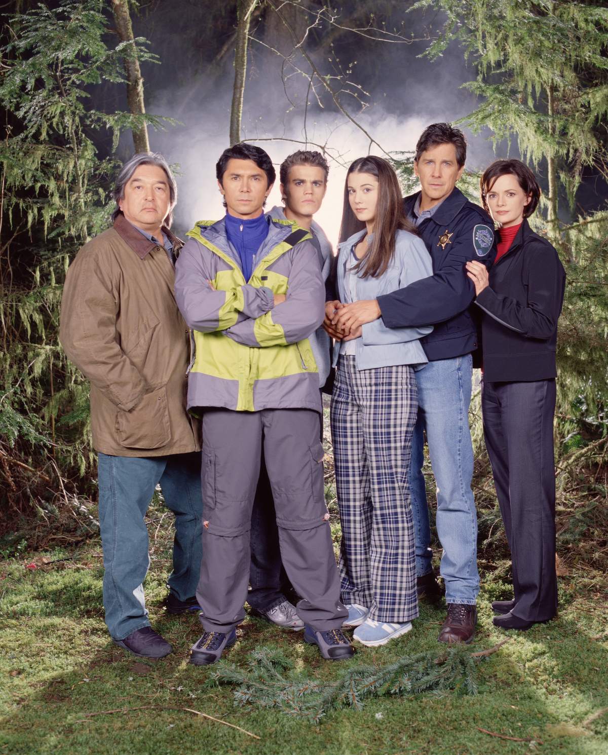 'Wolf Lake', a sci-fi drama about a pack of wolves living in human form in the small Seattle suburb of Wolf Lake, where human disappearances have been running high. The stars are (l-r) Graham Greene, Lou Diamond Phillips, Paul Wasilewski, Mary Elizabeth Winstead, Tim Matheson and Stacy Edwards.