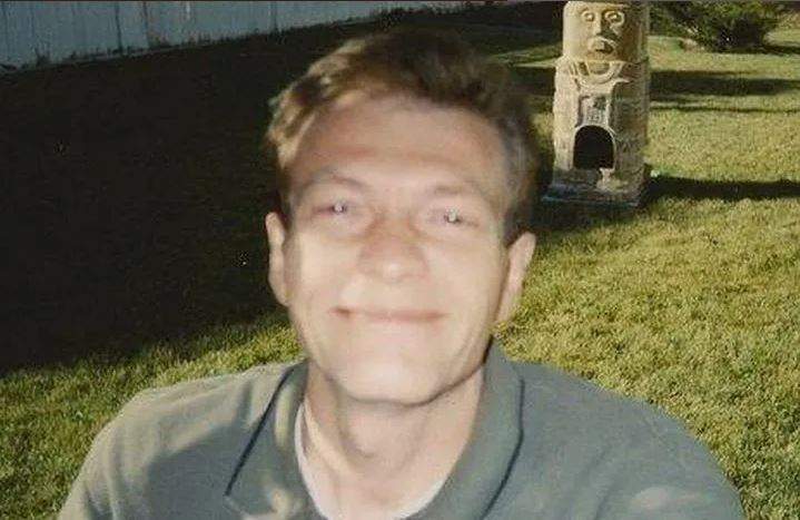 Police said Mark Mariani was simply in the wrong place at the wrong time the night he was attacked, boot-stomped and left for dead outside a northwest Calgary strip mall.