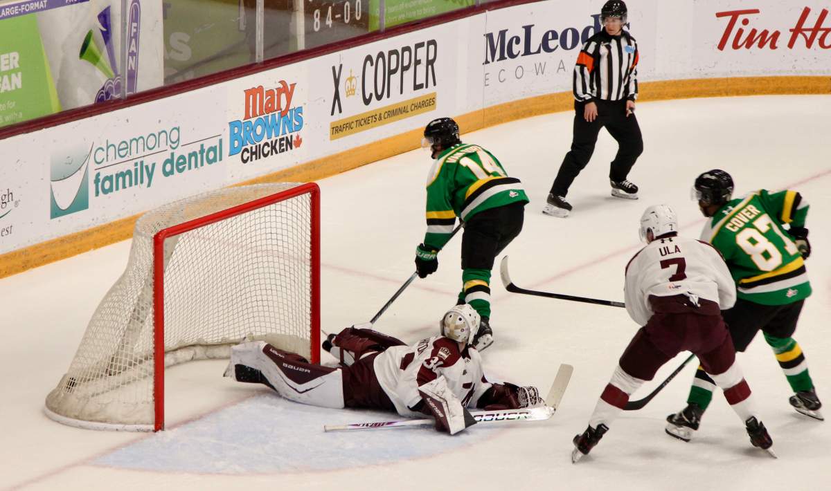 Evan Van Gorp of the London Knights scores on a beautiful deke against the Peterborough Petes on Oct. 30, 2025.
