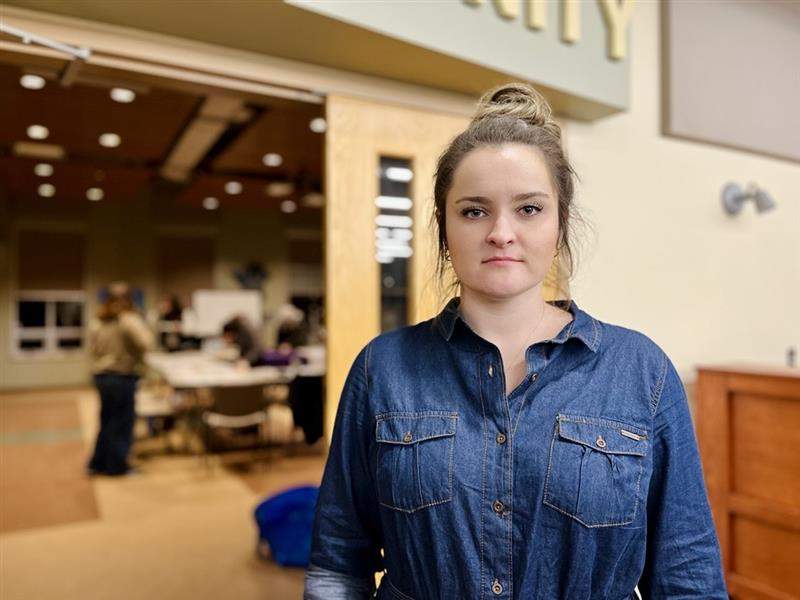 Vanessa Zwicker says doctors originally told her the pain she was experiencing was all in her head — then they found lesions on her diaphragm.