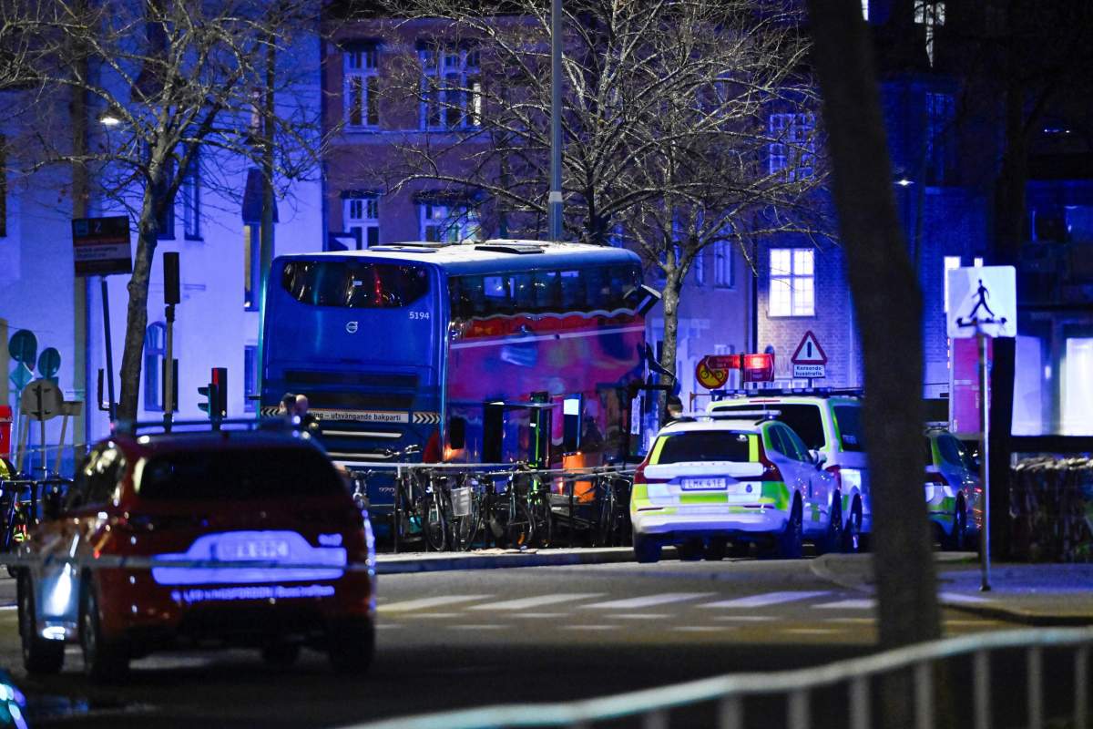 A double-decker bus crashed into a bus shelter in Stockholm on Friday, Nov. 14, 2025, causing fatalities and injuries. (Henrik Montgomery/TT News Agency via AP).